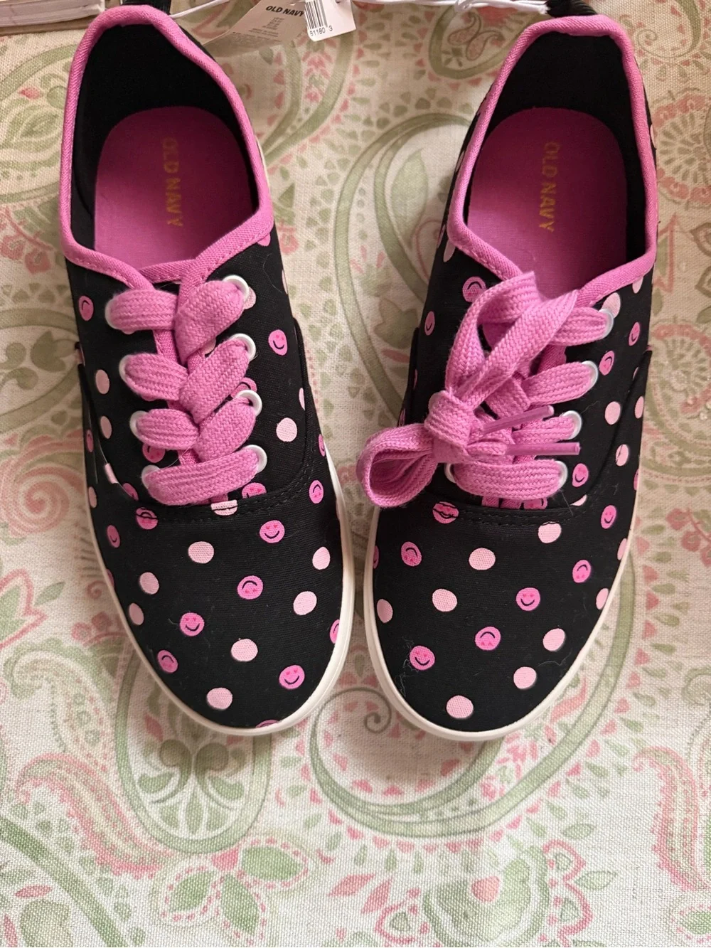 Old Navy Girls Smiley Face and Polka Dot Canvas Lace-Up Sneakers Size 5 NEW